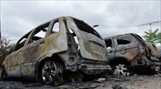Ασπρόπυργος: Εκαψαν αυτοκίνητα «πειστήρια εγκλήματος»