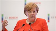 Μέρκελ: Το ευρώ η καλύτερη εγγύηση για την ειρήνη στην Ευρώπη