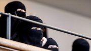 Δανία: Με νόμο η απαγόρευση της μαντίλας σε δημόσιους χώρους