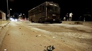 Θεσσαλονίκη: Επίθεση με μολότοφ σε λεωφορείο των ΜΑΤ