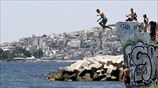 Βουτιές στο Φάληρο