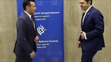 Μίλησαν Τσίπρας-Ζάεφ-Νέα τηλεφωνική επικοινωνία την Τρίτη