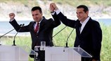 Υπεγράφη η ιστορική συμφωνία Αθήνας- Σκοπίων