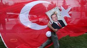 «Μαύρισαν» τον Ερντογάν οι Τούρκοι της Ελλάδας