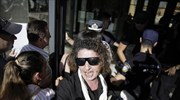 Συγγνώμη για ύβρεις και κατάρες της σε αστυνομικούς ζητεί η μητέρα της Δ. Ζέμπερη
