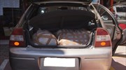 Άρτα: Αστυνομικό μπλόκο σε Ι.Χ. με 46,8 κιλά χασίς