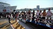 Κύμα φυγής χιλιάδων εκδρομέων για τα νησιά του Αιγαίου