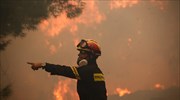Εκτός ελέγχου η πυρκαγιά στα Γεράνεια Όρη