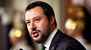 Σαλβίνι: Περιορισμός των υπηρεσιών που προσφέρονται στους αιτούντες άσυλο
