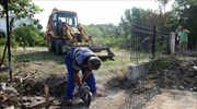 Χαλκιδική: Ξήλωσε περίφραξη κι άνοιξε δίοδο στη θάλασσα ο δήμος Κασσάνδρας