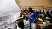 Ισπανία: Περίπου 400 μετανάστες έφθασαν από το Μαρόκο το Σαββατοκύριακο