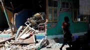 Ινδονησία: Στους 98 οι νεκροί από τον σεισμό - Απομακρύνθηκαν 2.000 τουρίστες από συστάδα νησιών