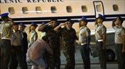 Two Greek servicemen back home after release from Turkish jail