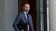 Γαλλία: Κατεβάζει ταχύτητα, πρόκληση η μείωση του ελλείμματος