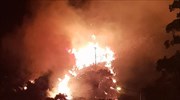 Μαίνεται η πυρκαγιά στη Σάμο
