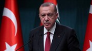 Προσπάθεια «οικονομικής δολοφονίας» καταγγέλλει ο Ερντογάν