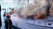 Σίφνος: Πυρκαγιά σε ιστιοφόρο - Σώοι οι δύο επιβαίνοντες
