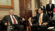 Η ενίσχυση της συνεργασίας Ελλάδας - Κατάρ στη συνάντηση Ν. Κοτζιά - Αλ Θάνι