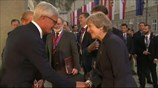 «Εξελιχθείτε» για να συμφωνήσουμε για το Brexit λέει η Μέι στους 27