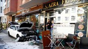 Γερμανία: Οδηγός έπεσε με αυτοκίνητο σε καφέ - Δεν υπάρχουν ενδείξεις τρομοκρατίας