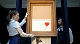 «Η αγάπη είναι στον σκουπιδοτενεκέ»