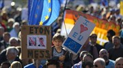 Χιλιάδες διαδηλωτές στο Λονδίνο κατά του Brexit