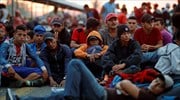 Το Μεξικό ανοίγει τα σύνορα σε γυναίκες και παιδιά από την Ονδούρα