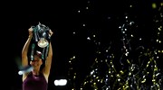 Η Σβιτόλινα το τρόπαιο στο WTA Finals