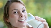Τα οιστρογόνα που εμπεριέχονται στο γάλα δεν είναι επικίνδυνα για την υγεία σε ενήλικες