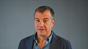 Στ. Θεοδωράκης: Η χώρα έχει ανάγκη από πολιτικούς χωρίς βαρίδια