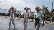 Bloomberg: Οι Έλληνες συνταξιούχοι μετακομίζουν στη Βουλγαρία