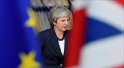 Brexit: Το DUP της Βόρειας Ιρλανδίας κατηγορεί τη Μέι για προδοσία