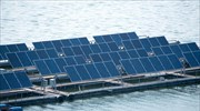 Παγκόσμια Τράπεζα: Η πλωτή ηλιακή ενέργεια ανοίγει νέους ορίζοντες για τις ανανεώσιμες πηγές ενέργειας