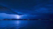 Καταιγίδες και σφοδροί άνεμοι σαρώνουν το Κατάρ