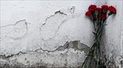 Θεσσαλονίκη: Αντιπροσωπεία του ΣΥΡΙΖΑ κατέθεσε στεφάνι στο μνημείο του Πολυτεχνείου