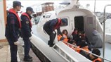 Διασώθηκαν 44 μετανάστες από βραχονησίδα