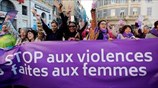 Χιλιάδες γυναίκες στους δρόμους κατά της βίας
