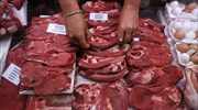 Κατάσχεση 9,8 τόνων χοιρινού σε επιχείρηση του Πειραιά