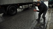 ΥΠΕΣ: 650.000 ευρώ στους δήμους της Αττικής για τον καθαρισμό φρεατίων