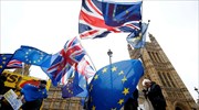 Brexit: Ψίθυροι για αναβολή της ψηφοφορίας στη Βουλή και δεύτερο δημοψήφισμα