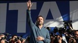 Μ. Σαλβίνι: «Δεν θα ρίξω την κυβέρνηση για τις δημοσκοπήσεις»