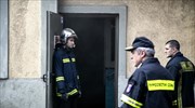 Πειραιάς: Υπό έλεγχο η φωτιά σε υπόγεια αποθήκη καταστήματος