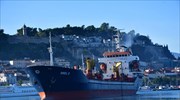 Ναύπλιο: Αποκολλήθηκε το φορτηγό πλοίο που είχε προσαράξει