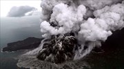Κομμάτι που αποκολλήθηκε από το ηφαίστειο Κρακατόα προκάλεσε το τσουνάμι στην Ινδονησία