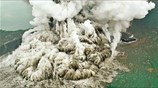 Έρευνες και θρήνος στα ερείπια