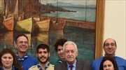 Κάλαντα από τους προσκόπους στα υπουργεία Ναυτιλίας και Εξωτερικών