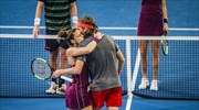 Με το... αριστερό στο «Hopman Cup», Τσιτσιπάς και Σάκκαρη