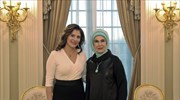 Π. Μπαζιάνα - Εμ. Ερντογάν: «Χαλαρό» τετ α τετ στο «Λευκό Παλάτι»