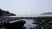 Πετρελαιοκηλίδες στη θάλασσα των Νέων Μουδανιών