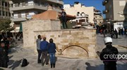 Κρήτη: Άνδρας απειλεί να αυτοπυρποληθεί στο κέντρο του Ηρακλείου